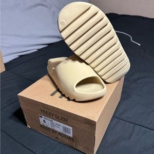 DESERT SAND YEEZY SLIDES